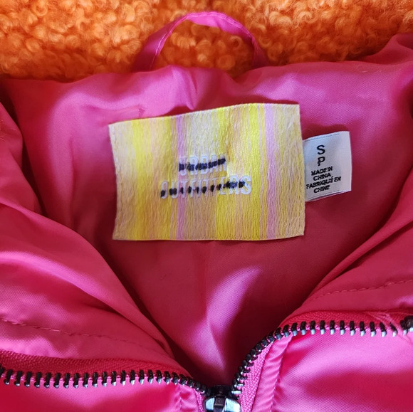 Urban Outfitters Pink Puffer Coat - Picture 13 of 13